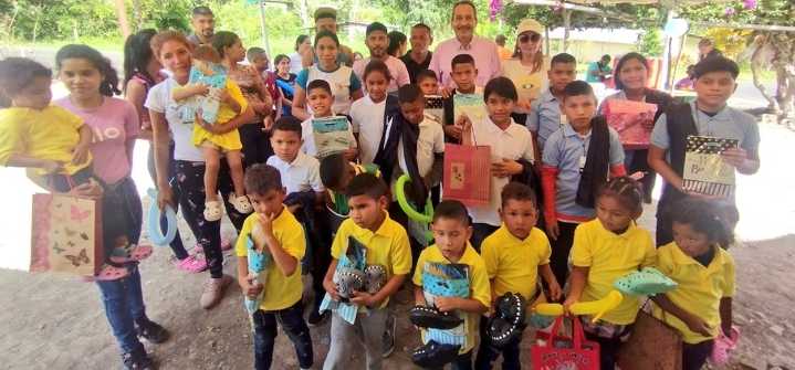 Alcalde «Chuo» Velásquez benefició a la comunidad ‘Las Campanas’ con jornada médica