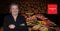 La Guía Michelin reconoce al restaurante de ‘carne asada’ del chef Poncho Cadena: ¿Cómo es Carbón Cabrón?
