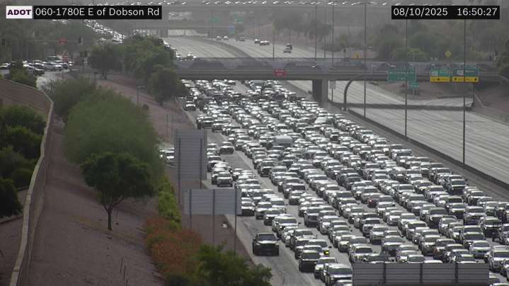 Part of US 60 in Mesa closed in both directions after police shooting