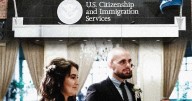 Eu afina la "green card" por matrimonio: lo nuevo en agosto