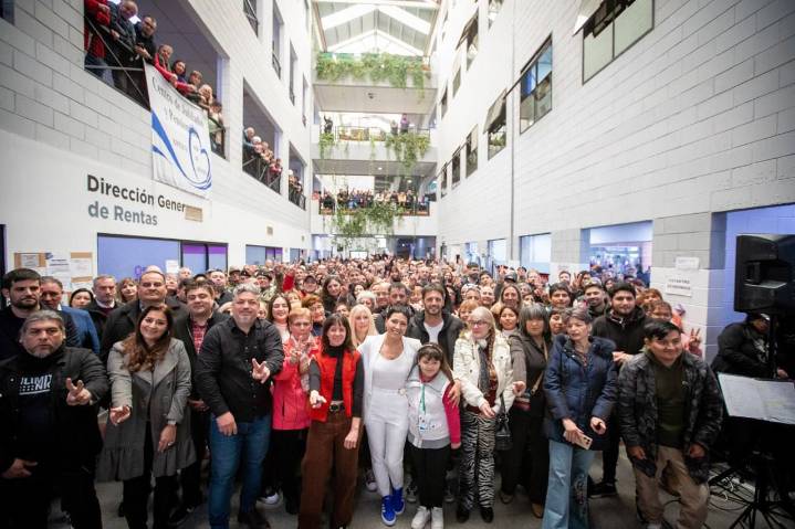 Mayra Mendoza encabezó el acto institucional por los 359 años de la ciudad: "En este Aniversario quiero decirles que siempre voy a trabajar por Quilmes"