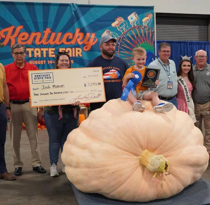 Kentucky State Fair crowns largest watermelon and largest pumpkin winners