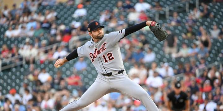 Sweeney hits go-ahead single in the seventh to lead Tigers past Twins 8