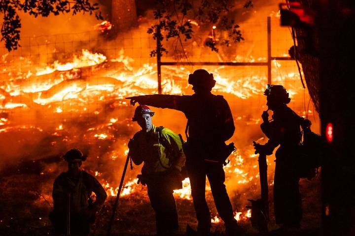 Dos bomberos, detenidos por agentes migratorios en EU