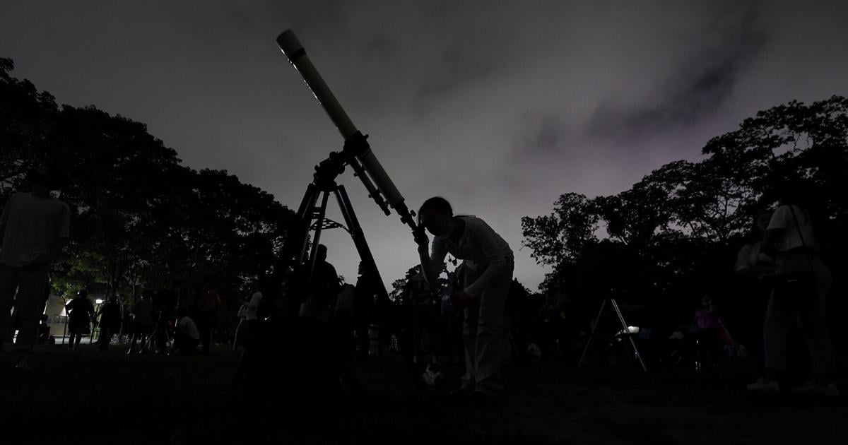 Six planets are hanging out in early morning skies this month. Here's how to spot them