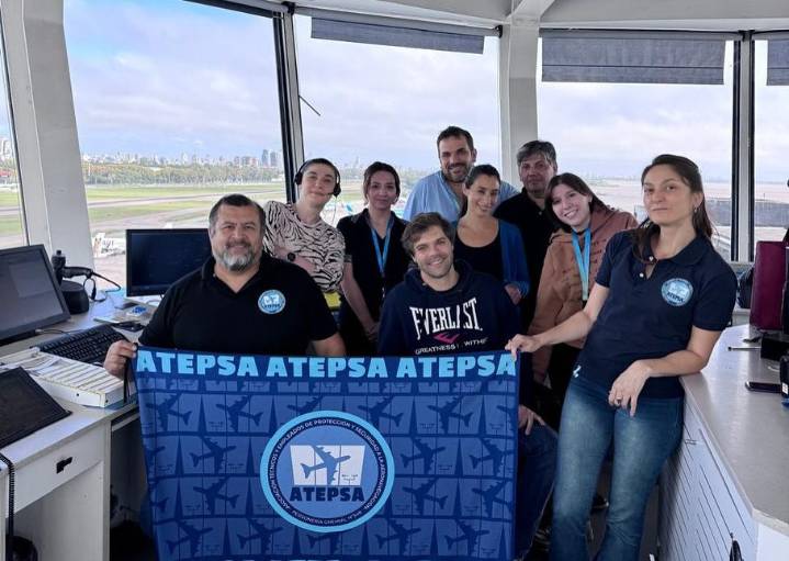 Más de 15 mil pasajeros afectados por el nuevo paro de controladores aéreos