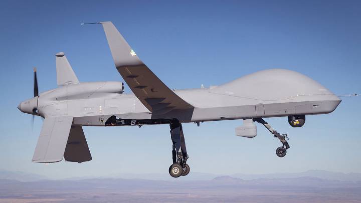 Un dron estadounidense de vigilancia prolongada sobrevuela en espacio mexicano
