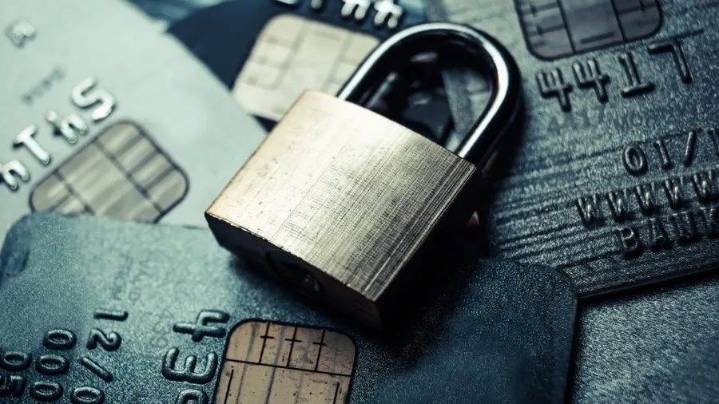 Policía de Hastings advierte a dueños de negocios sobre fraude con tarjetas de crédito