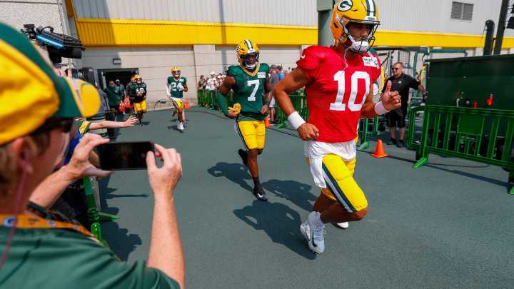 Jordan Love is with Packers while they practice against…