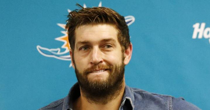Former NFL quarterback Jay Cutler sentenced to jail time after pleading guilty to DUI