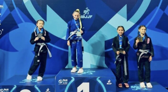 Logra Isabella Chávez bronce en natación panamericana
