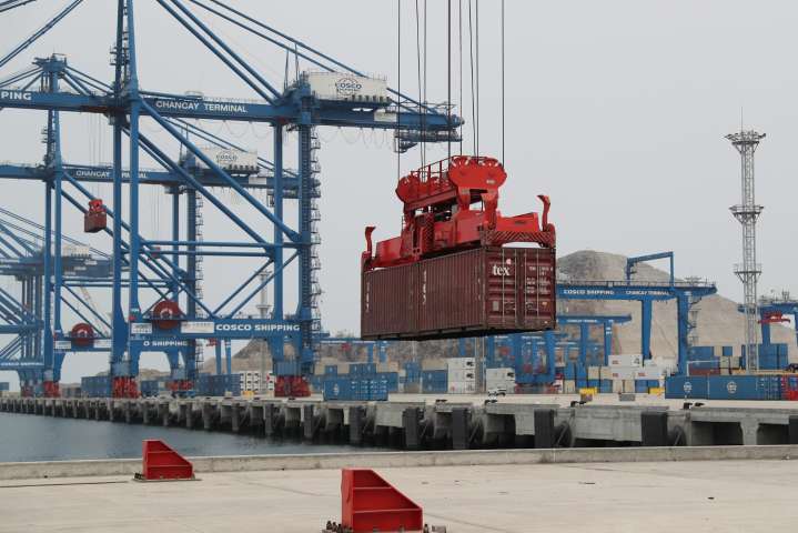 EE.UU. elimina exención arancelaria a bienes de menos de 800 dólares en pleno caos logístico