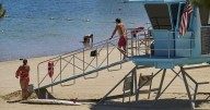 US heat wave smothers Pacific Northwest, poses extreme risk in California and Arizona