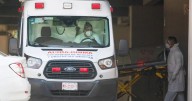 ¿Por qué “ambulancia” se escribe al revés en los vehículos?