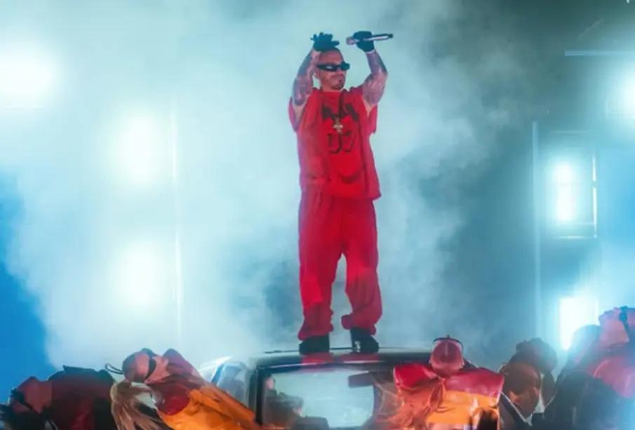 J Balvin enciende la primera noche del Baja Beach Fest con un espectáculo inolvidable