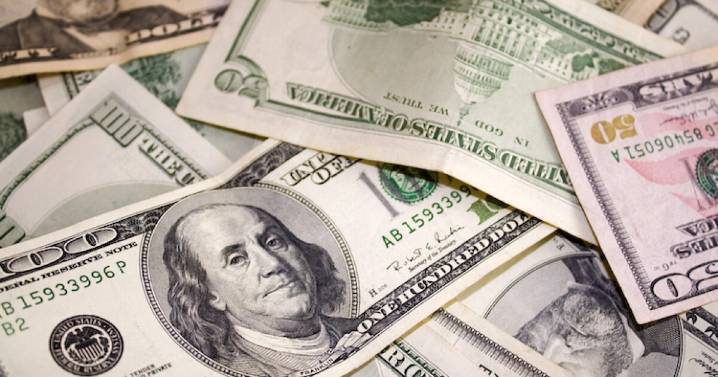 Picture it -- Salisbury, Maryland -- July 2025:  Lucky lottery player buys 40 tickets each worth $25K