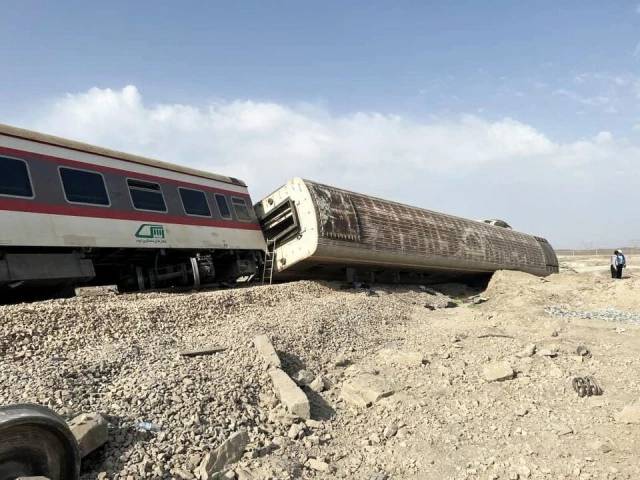 At least 30 injured after train derails in southern Iran