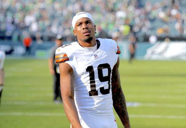 Later-Round Fantasy Football Draft Values: Wide Receiver Sleepers (2025)