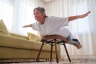 El ejercicio que promueve el equilibrio y la relajación