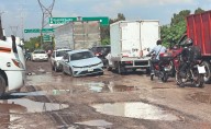 Bachean mal en Tultitlán y provocan más tráfico ¿Cuánto tiempo se retrasan los conductores?