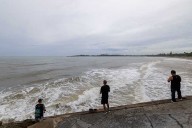 Stronger, bigger Hurricane Erin forecast to create dangerous surf along US coast