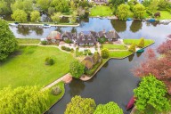 Three homes down by the Thames, perfect for those who love messing about on boats