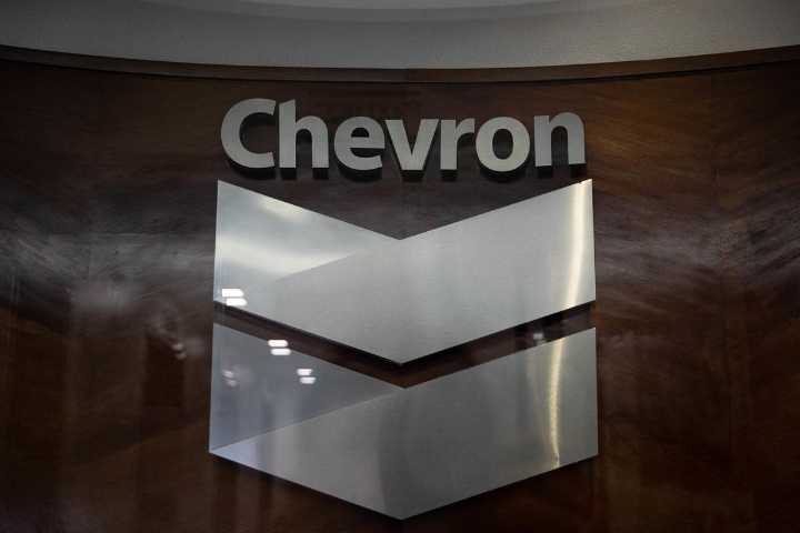 Chevron reanuda envío de buques petroleros a Venezuela