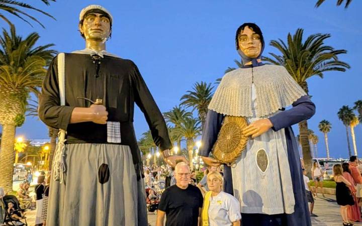 Els Gegants Pescadors de Salou tornen a escena després d'una acurada restauració