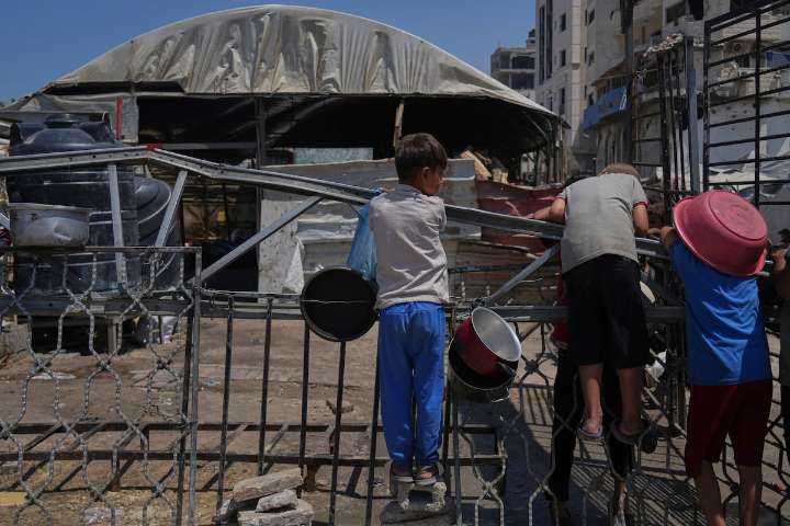 UN food agency chief says Gaza is gripped by famine, presses Netanyahu on aid