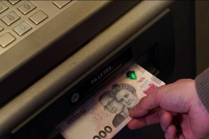 Comienza el pago de haberes para la administración pública provincial