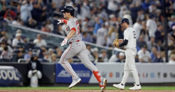 Rookie Roman Anthony homers, drives in 3 in Yankee Stadium debut as Red Sox outlast Yanks 6