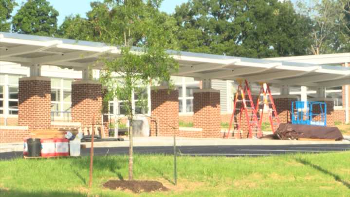 Mother shares struggles with Tennessee voucher program