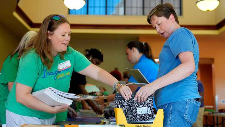 SEE IT: United Way sees large donation turn out for Stuff the Bus