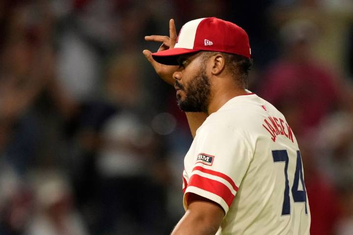 Angels’ Kenley Jansen plans to pitch for four more years after 2025
