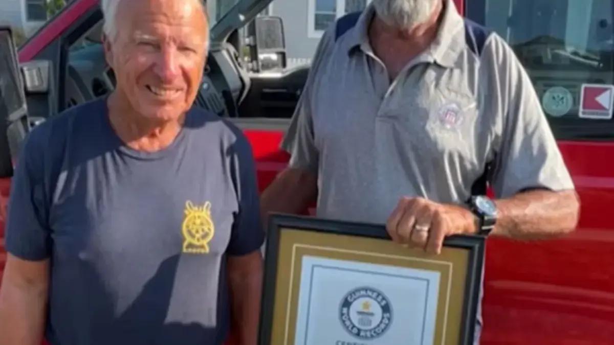 Edward Kiziukiewicz, el socorrista más longevo de Nueva Jersey, recibió un Récord Guinness a los 82 años: 'Cuanto más proactivo seas, mejor te irá'