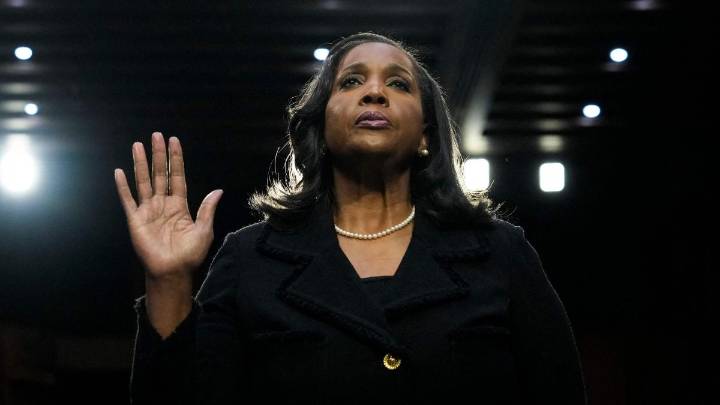 Lisa Cook denuncia ante el tribunal que Trump la despide por no bajar los tipos