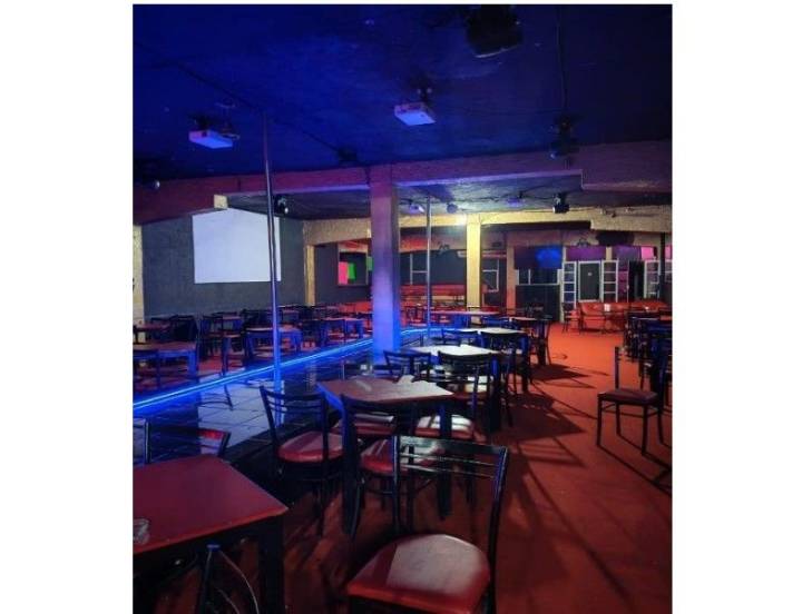 Rescatan a 15 Mujeres de Explotación Sexual en un Bar de Tulum