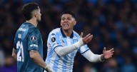 La polémica noche de Marcos Rojo en Racing: le anularon un gol y terminó expulsado desde el banco