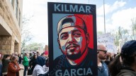 Kilmar Abrego, migrante salvadoreño deportado por error por Estados Unidos, fue liberado tras cinco meses: estuvo recluido en megacarcel de Bukele