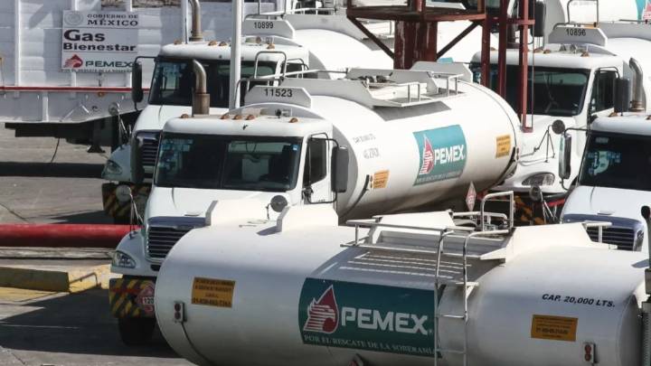 Sheinbaum rechaza desabasto de combustible en el país