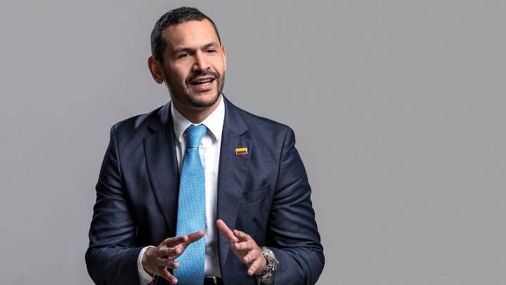 Daniel Palacios cuestionó asilo de Carlos Ramón González