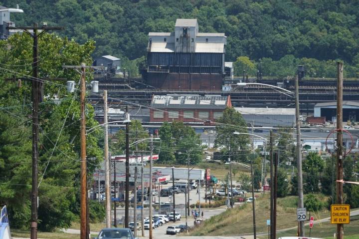Explosions at US Steel plant in Pennsylvania leave 1 dead, 1 missing, 10 injured