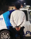 Detuvieron a un hombre por agredir y robarle plata a su pareja