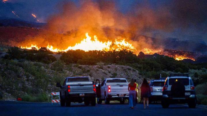 Flames reach backyards, but no structures lost in North Ogden fire, officials say
