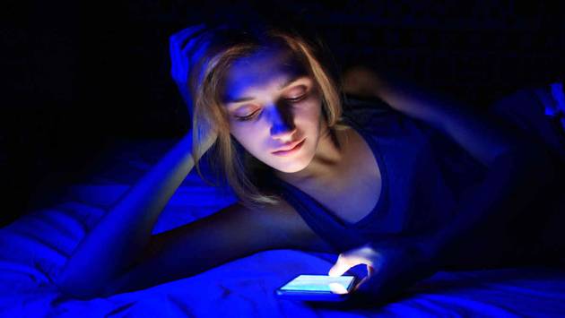 Cuáles son los síntomas de la fatiga ocular digital, un fenómeno creciente en la vida moderna