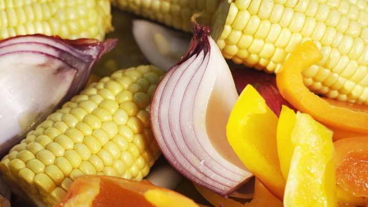 How Corn And Onions Sparked The Largest US Food Recall Of 2018