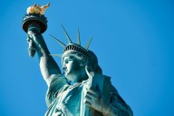 Número récord de inmigrantes indocumentados en EE.UU. en 2023