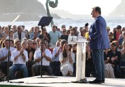 Esteban arremete contra el PP y dice que Sánchez «se pega al poder como una lapa»