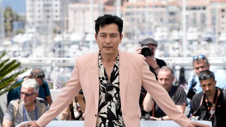 South Korean actor Jung Woo-sung reportedly registers marriage with girlfriend