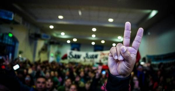Otro cónclave del peronismo de San Juan en el que no hubo fumata blanca